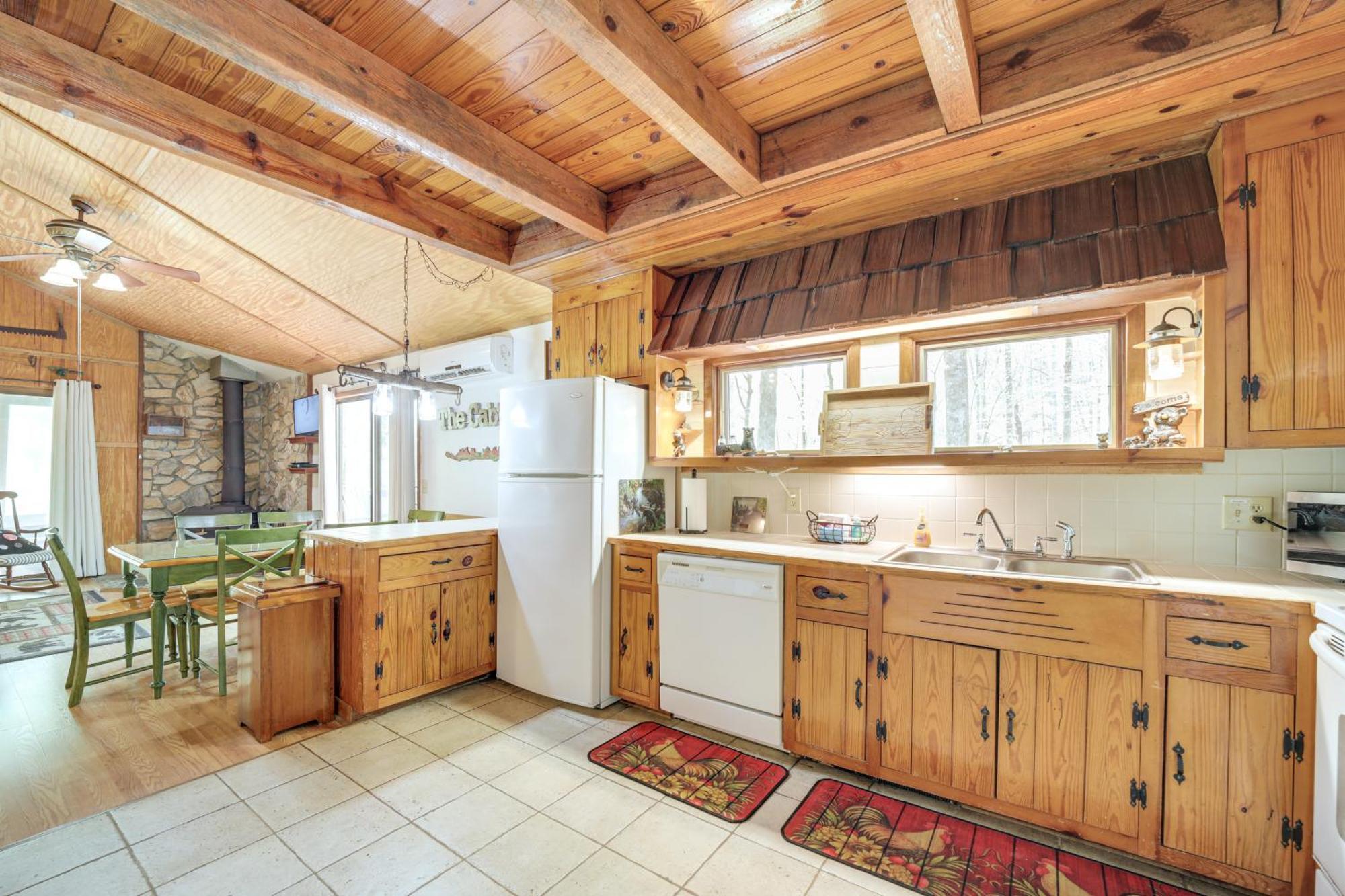 Creekside Whittier Cabin With Fire Pit Near Hiking! Exterior photo